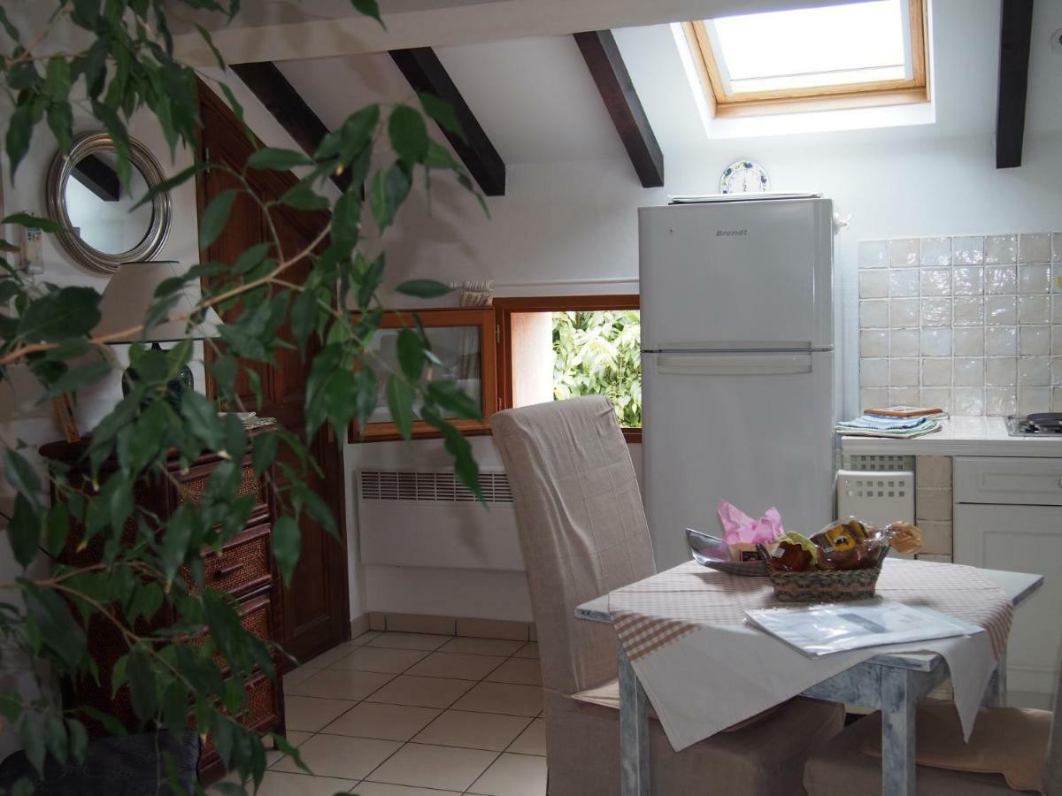 Studio Le Petit Nid D'Amour Meuble Tourisme 3 Etoiles Poggio Santa-Lucia-di-Tallano Esterno foto