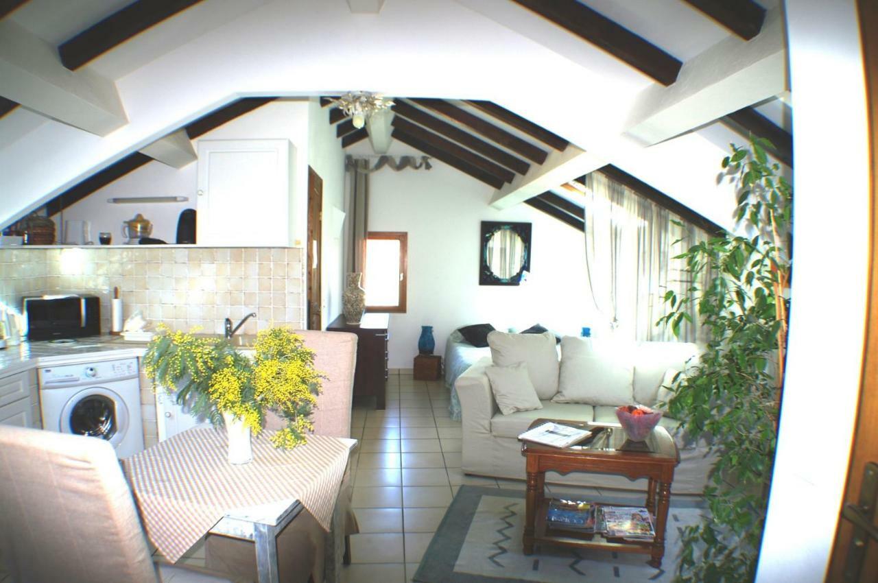Studio Le Petit Nid D'Amour Meuble Tourisme 3 Etoiles Poggio Santa-Lucia-di-Tallano Esterno foto